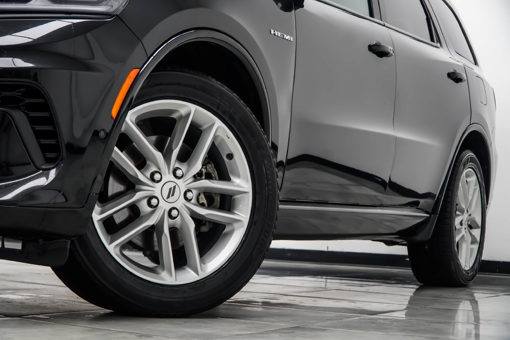 Used 2025 Dodge Durango R/T AWD/4WD image 7
