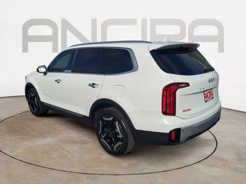Used 2024 Kia Telluride S w/ S Sunroof Package FWD image 8