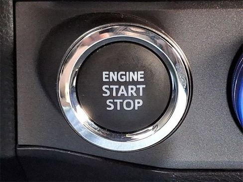 Certified 2022 Toyota Tacoma TRD Off-Road image 22