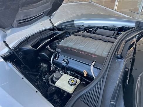 Used 2017 Chevrolet Corvette Stingray Coupe w/ Carbon Flash Badge Package RWD image 31
