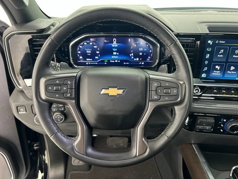 Used 2024 Chevrolet Silverado 1500 High Country w/ Technology Package AWD/4WD image 10