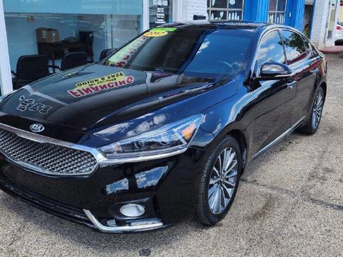 Used 2017 Kia Cadenza Premium FWD image 1