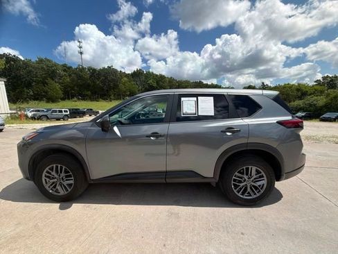 Used 2024 Nissan Rogue S AWD/4WD image 6