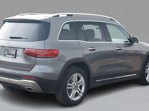 Certified 2022 Mercedes-Benz GLB 250 GLB 250 w/ Premium Package Lite image 5