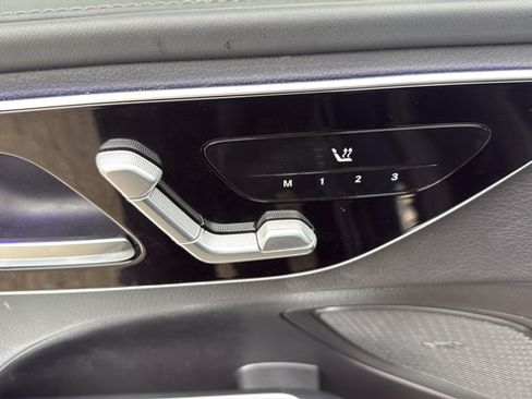 Used 2023 Mercedes-Benz C 300 Sedan image 12