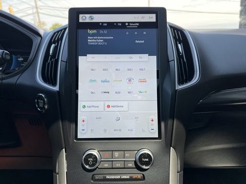 Used 2024 Ford Edge ST-Line image 4