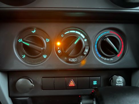 Used 2009 Jeep Wrangler X image 38