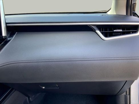 Certified 2026 Toyota Corolla Cross XLE FWD image 18