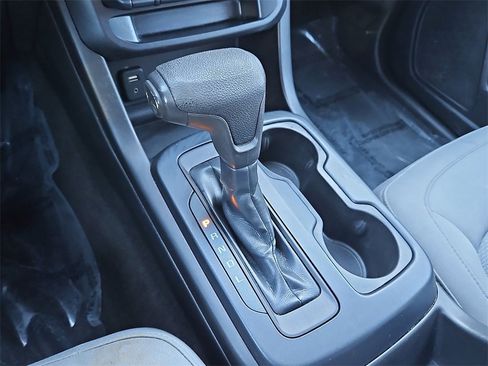 Used 2018 Chevrolet Colorado W/T w/ Custom Special Edition image 15