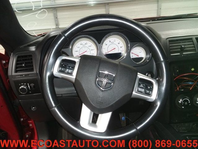 Used 2011 Dodge Challenger RWD image 8