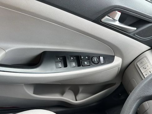 Used 2019 Hyundai Tucson SEL AWD/4WD image 22