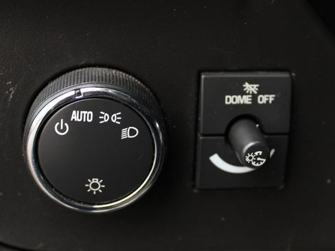 Used 2020 Chevrolet Express 3500 w/ Driver Convenience Package image 19