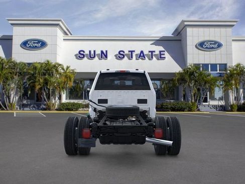 New 2026 Ford F550 4x4 Crew Cab image 7