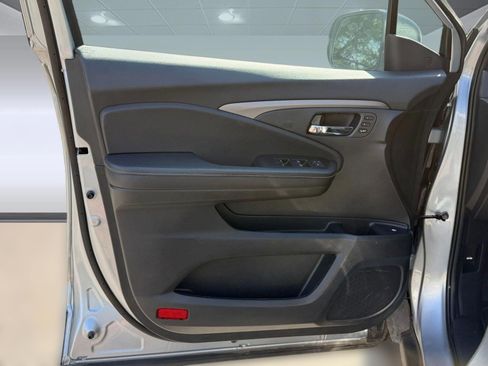 Used 2025 Honda Ridgeline RTL image 22