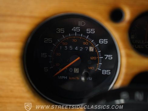 Used 1990 Chevrolet G20 image 39