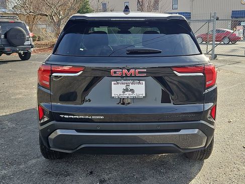 Used 2025 GMC Terrain Elevation image 6