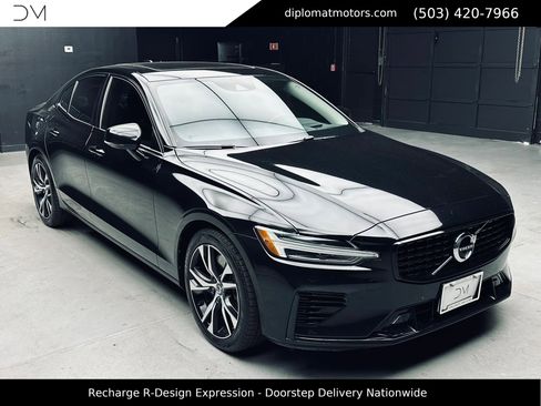 Used 2021 Volvo S60 T8 R-Design Expression AWD/4WD image 9