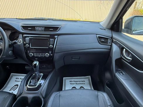 Used 2018 Nissan Rogue SL w/ Premium Package AWD/4WD image 12