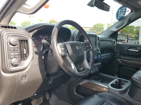 Used 2022 Chevrolet Silverado 1500 LT Trail Boss w/ Safety Package AWD/4WD image 17