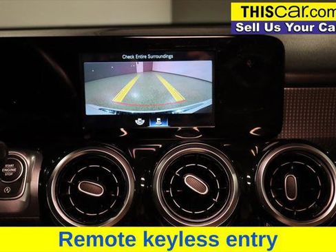 Used 2022 Mercedes-Benz GLB 250 image 14