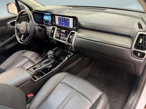Used 2023 Kia Sorento SX image 32