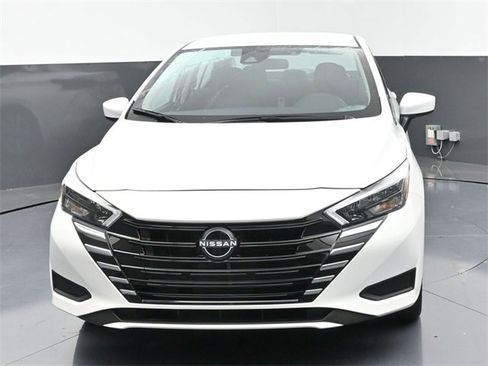 New 2025 Nissan Versa SV w/ Trunk Package image 39