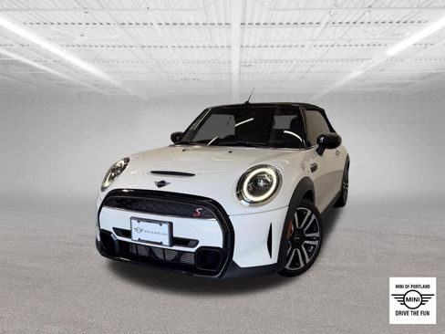 Used 2024 MINI Cooper S FWD image 1