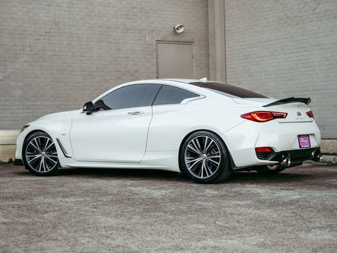 Used 2017 INFINITI Q60 3.0t w/ Cargo Package image 5