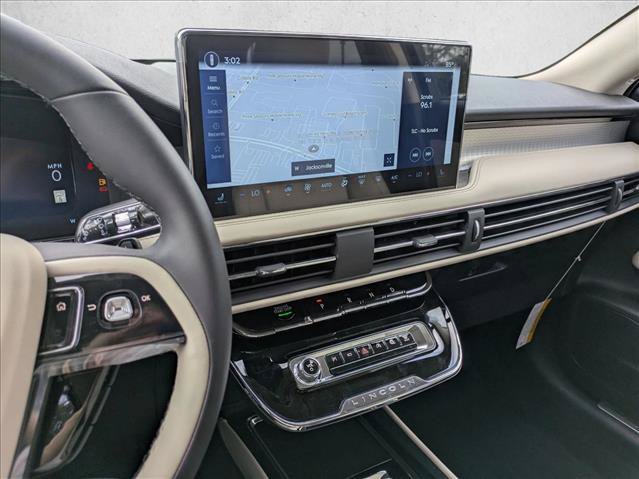 New 2026 Lincoln Corsair Premiere FWD image 13
