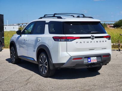 New 2026 Nissan Pathfinder Platinum