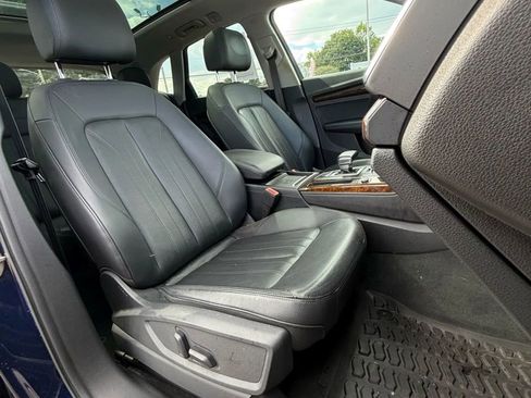 Used 2019 Audi Q5 2.0T Premium Plus w/ Premium Plus Package image 16