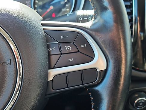 Used 2020 Jeep Compass Limited AWD/4WD image 25