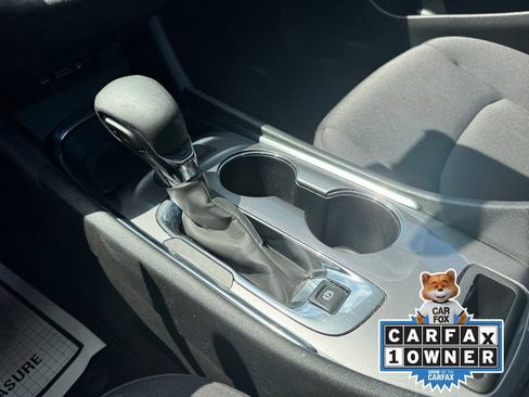 Used 2023 Chevrolet Malibu LT FWD image 35