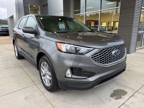 Certified 2023 Ford Edge SEL w/ Convenience Package image 10