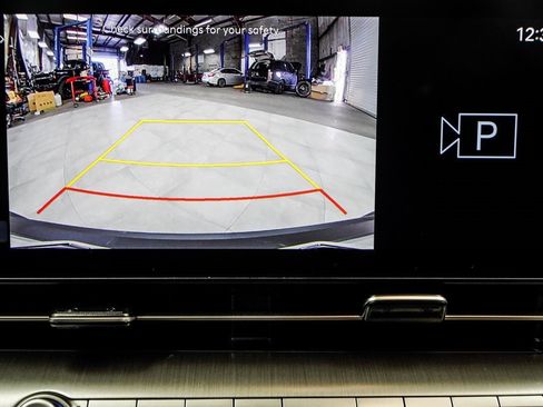 Used 2025 Hyundai Kona SEL image 29