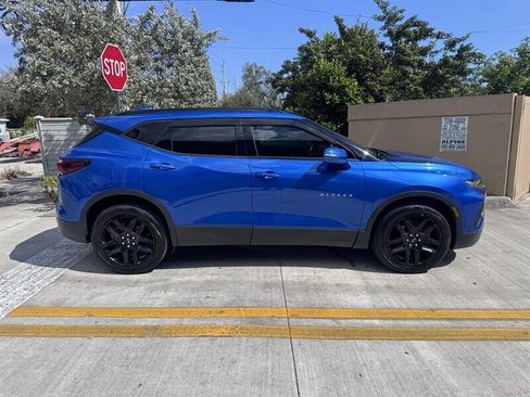 Used 2019 Chevrolet Blazer LT w/ Sound & Technology Package AWD/4WD image 4