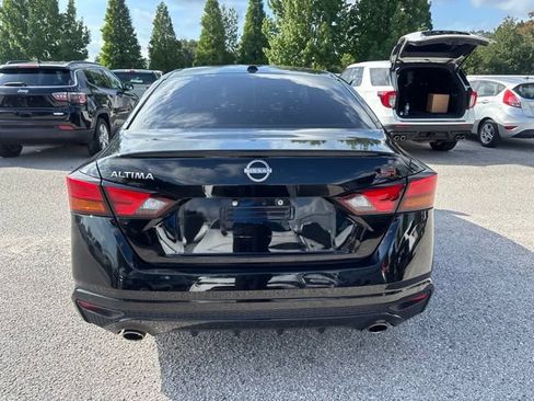 Used 2024 Nissan Altima 2.5 SR FWD image 6