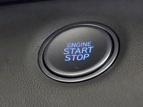 Certified 2025 Hyundai Elantra Sport FWD image 30