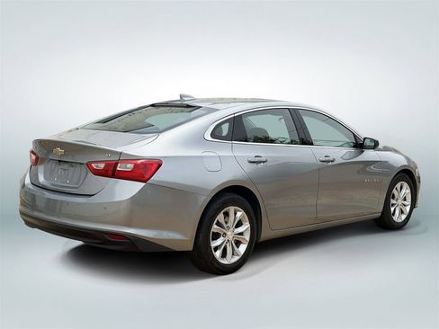 Used 2024 Chevrolet Malibu LT FWD image 3
