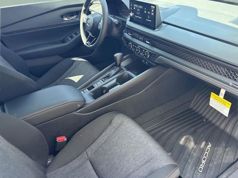 Used 2026 Honda Accord SE image 19