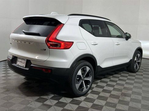 Certified 2026 Volvo XC40 B5 Plus w/ Protection Package Premier AWD/4WD image 6