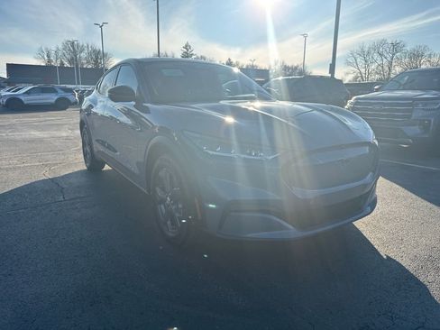 Used 2023 Ford Mustang Mach-E Select image 4