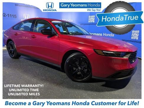 Used 2025 Honda Accord SE image 1