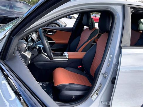 Used 2025 Mercedes-Benz C 300 4MATIC Sedan image 7