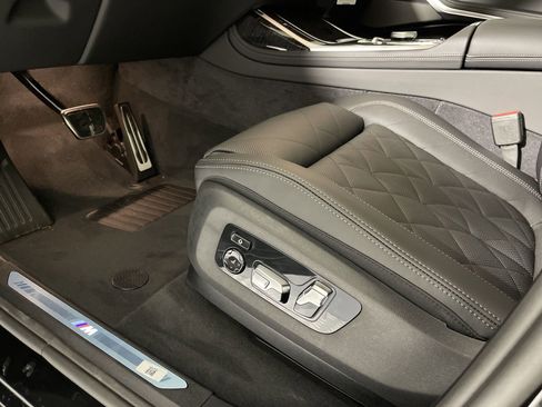 Used 2026 BMW X7 xDrive40i w/ M Sport Package image 13