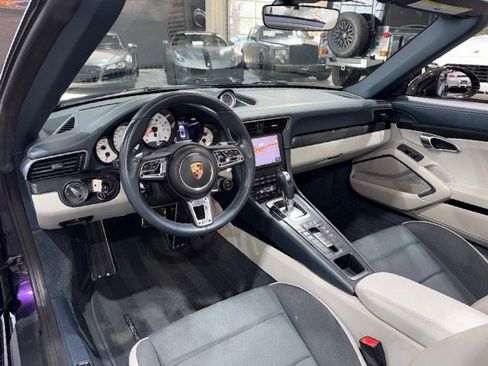 Used 2019 Porsche 911 Carrera GTS image 7