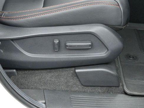 Used 2024 Honda Pilot TrailSport image 38