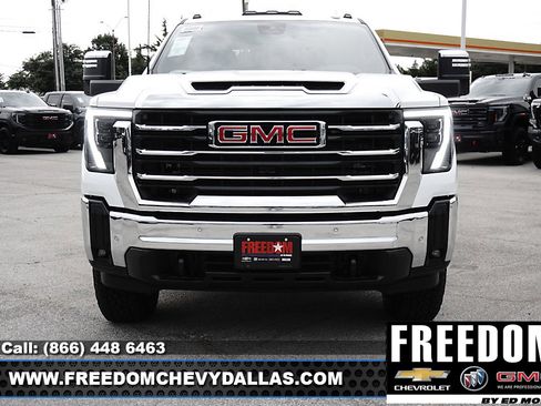 New 2025 GMC Sierra 2500 SLT w/ Texas SLT Premium Package image 2