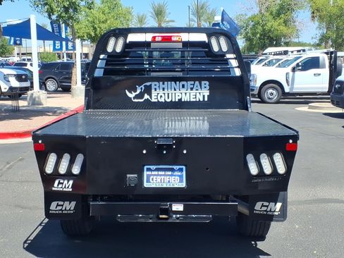 Used 2024 RAM 2500 Tradesman w/ Chrome Appearance Group AWD/4WD image 5