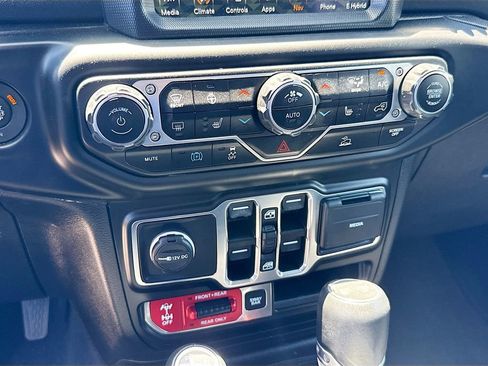 Used 2021 Jeep Wrangler Unlimited Rubicon 4xe w/ Cold Weather Group image 17